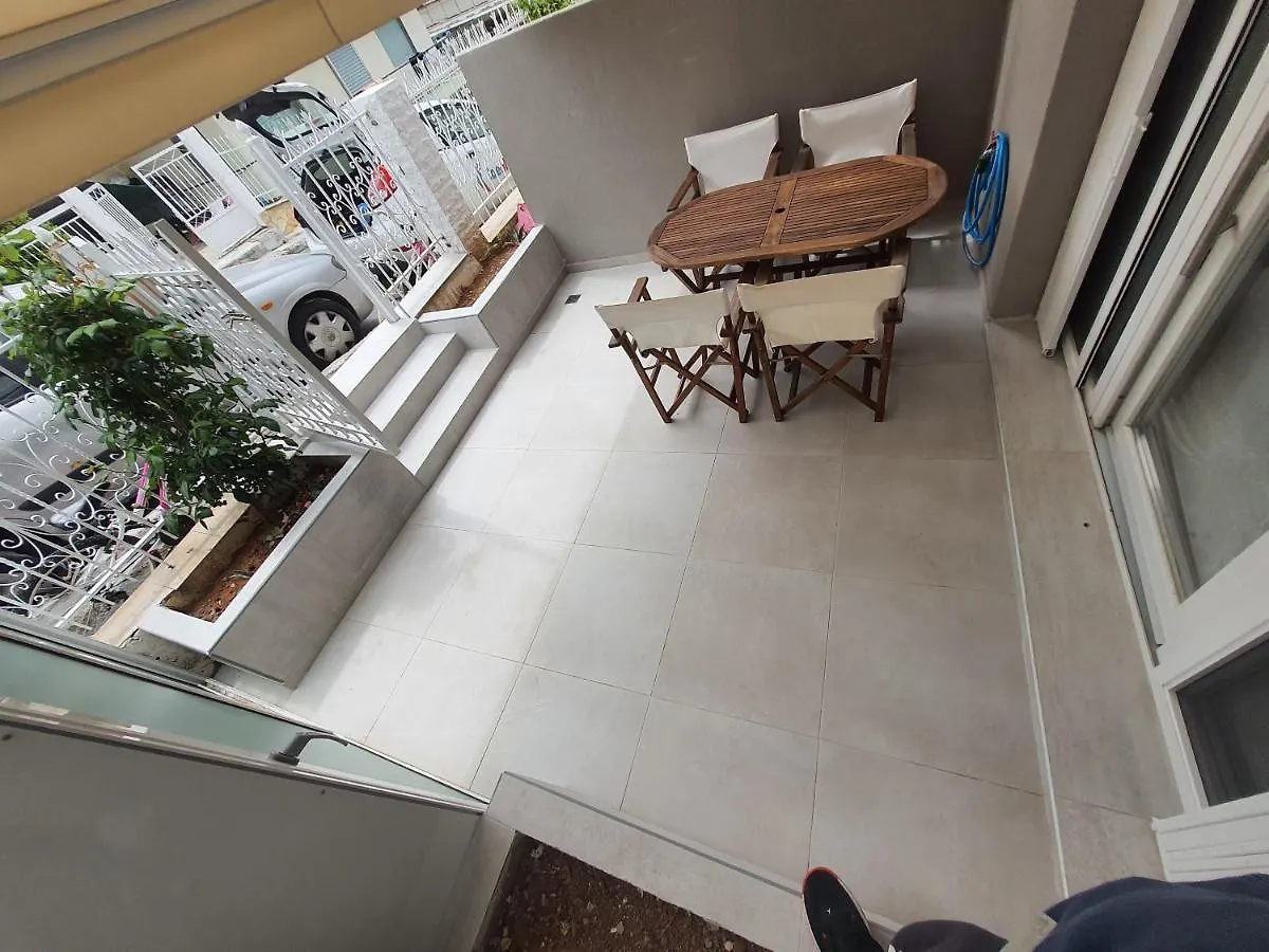 New Apartment ,50M From The Sea At Nea Irakleia.
